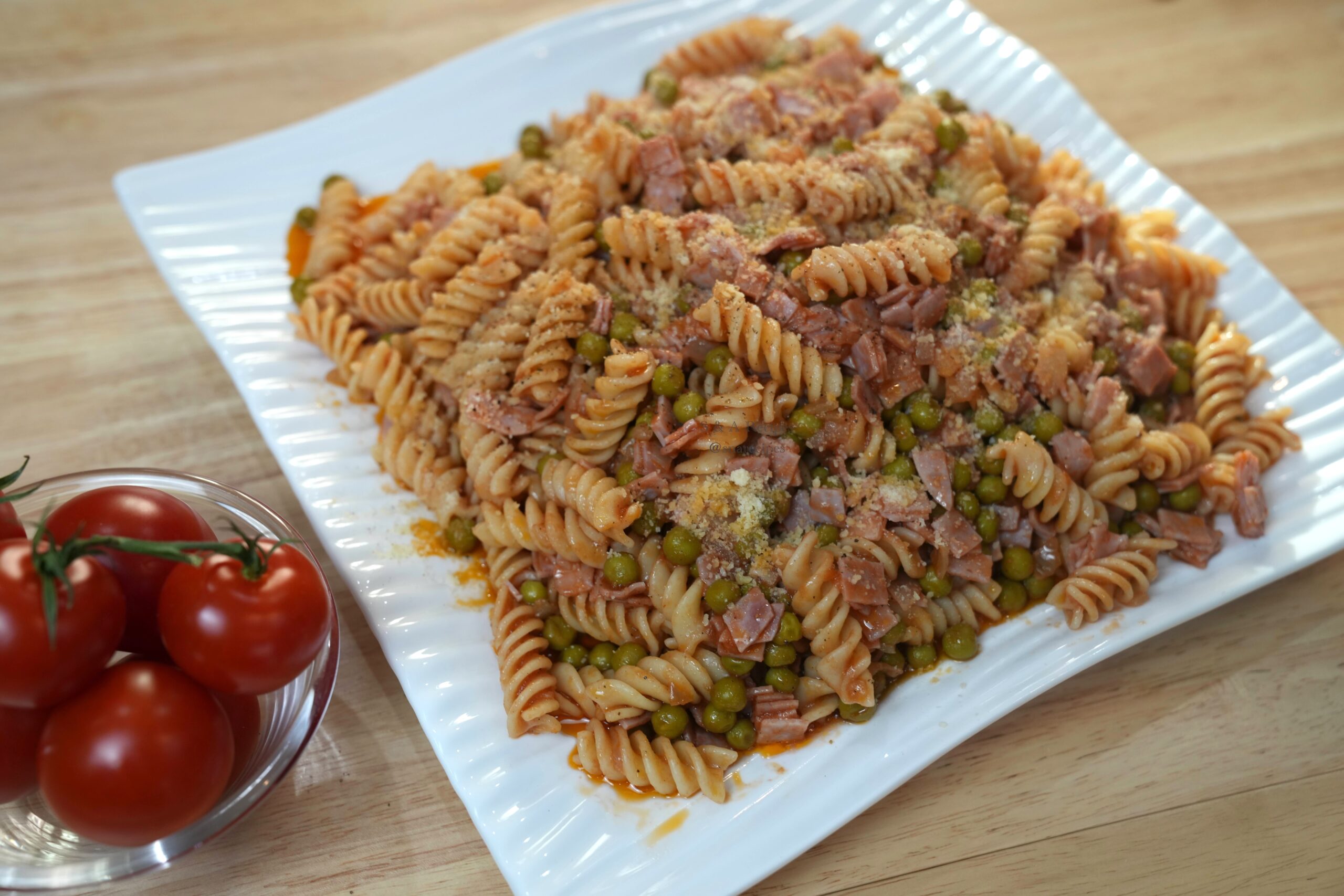 Rotini Pasta with Ham and Sweet Peas